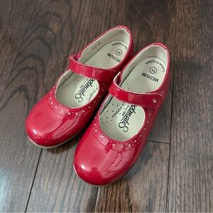 FootMates Shiny Red Mary Jane Dress Shoes
